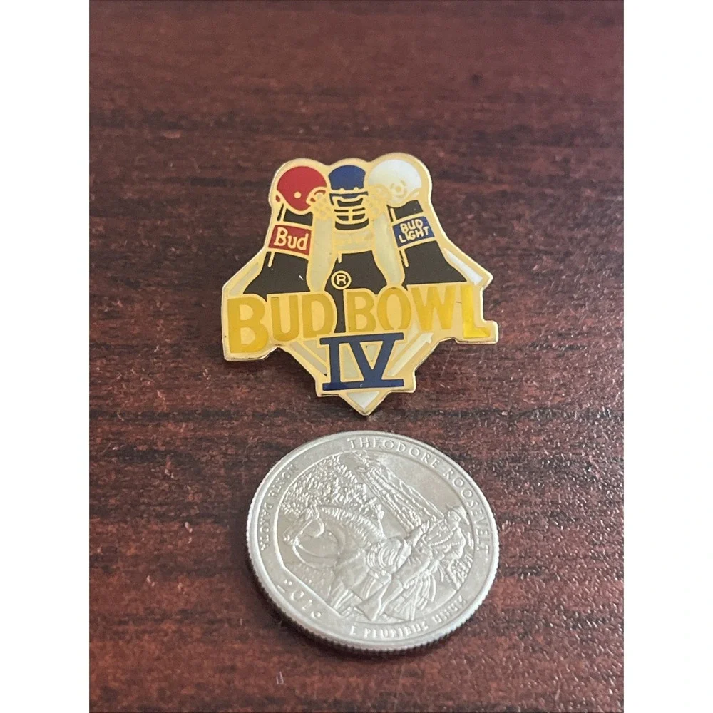 Bud Bowl IV‎ Football Super Bowl Advertisement Lapel Hat Pin